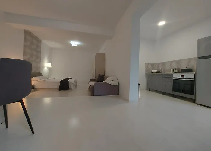Villa Romelia - Select Apartments