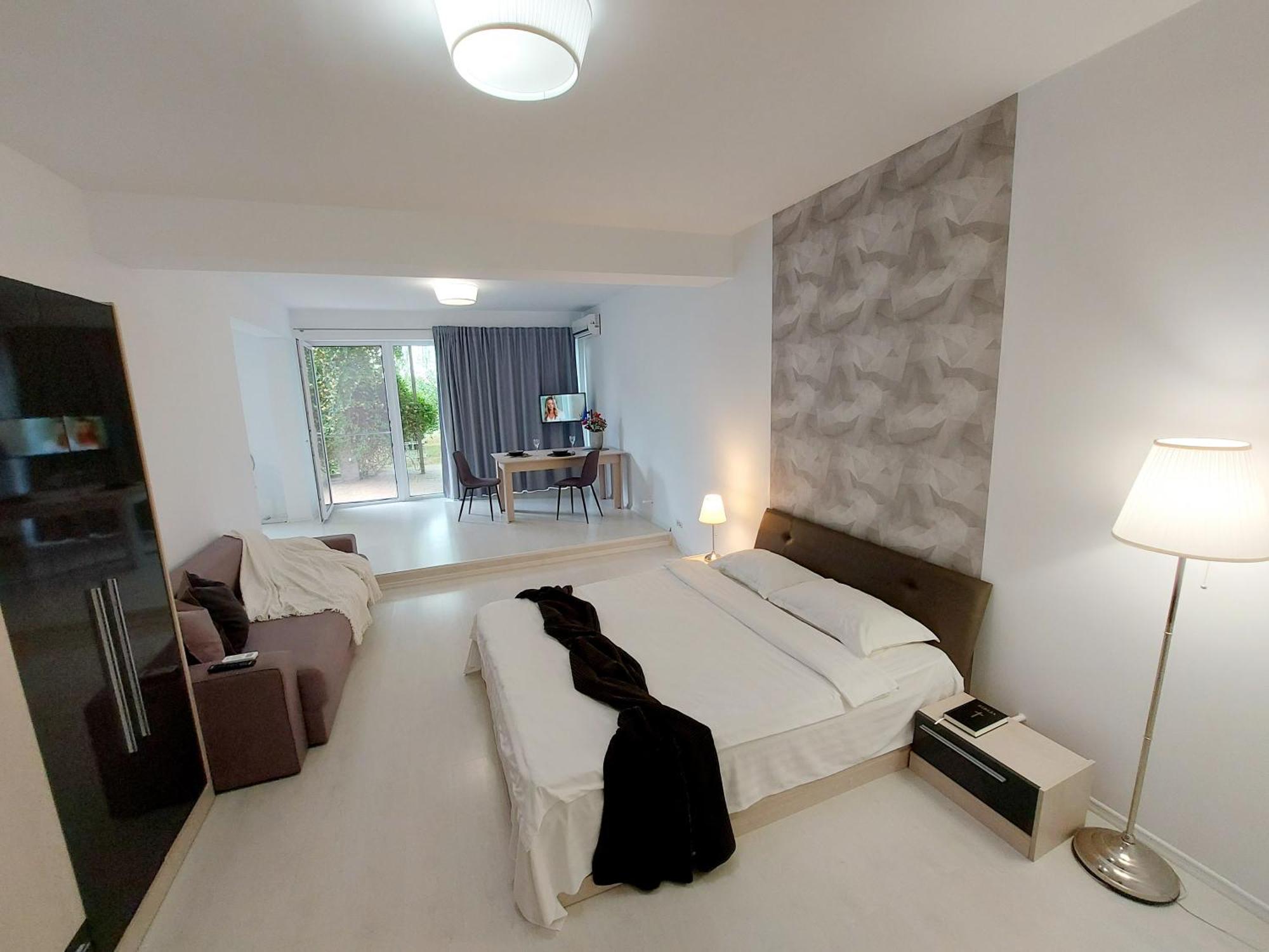Romelia - Select Vadu